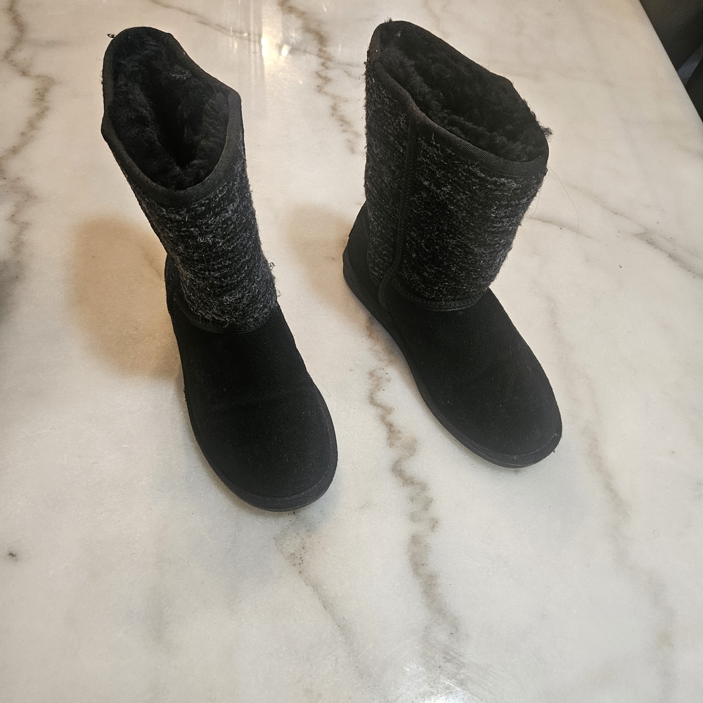 Minnetonka Black Winter Boots